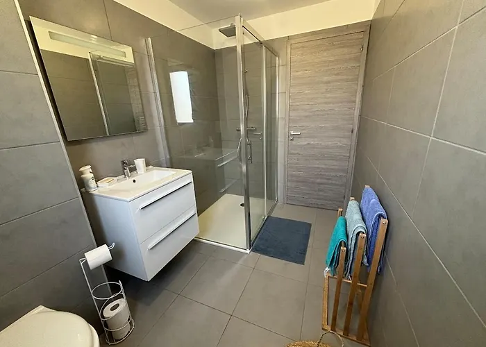 Sécurisé 100m Du Port De Vecchio Porto Vecchio